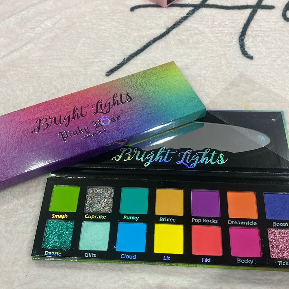 💕PINK ROSE BRIGHT LIGHTS PALETTE💕